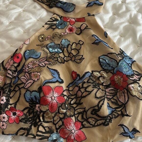 Social Code Halter Crop Top Size 1 Multicolor Sequins Floral Sparkle - Picture 4 of 8